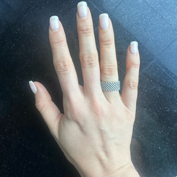 Retired Pandora heraldic check statement ring - Picture 4 of 4